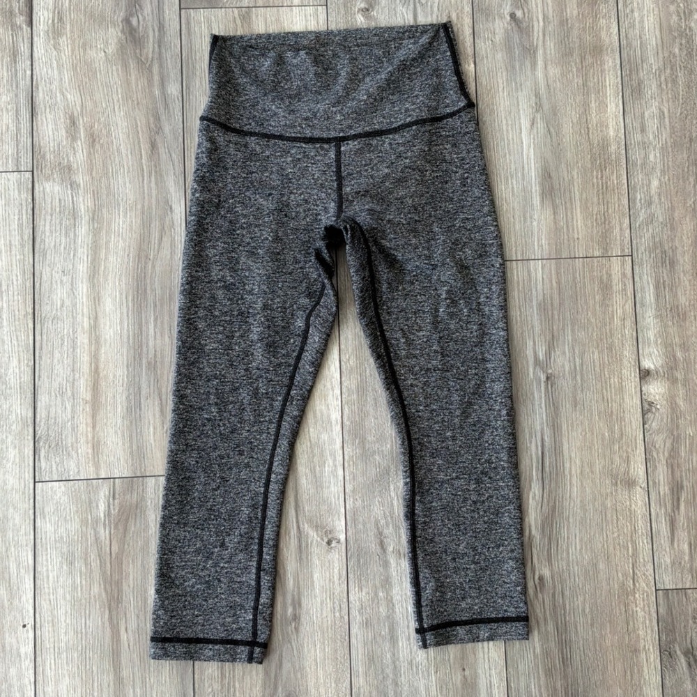 Lululemon Wunder Under Crop High Rise‎ Leggings Grey Space Dye Size 6